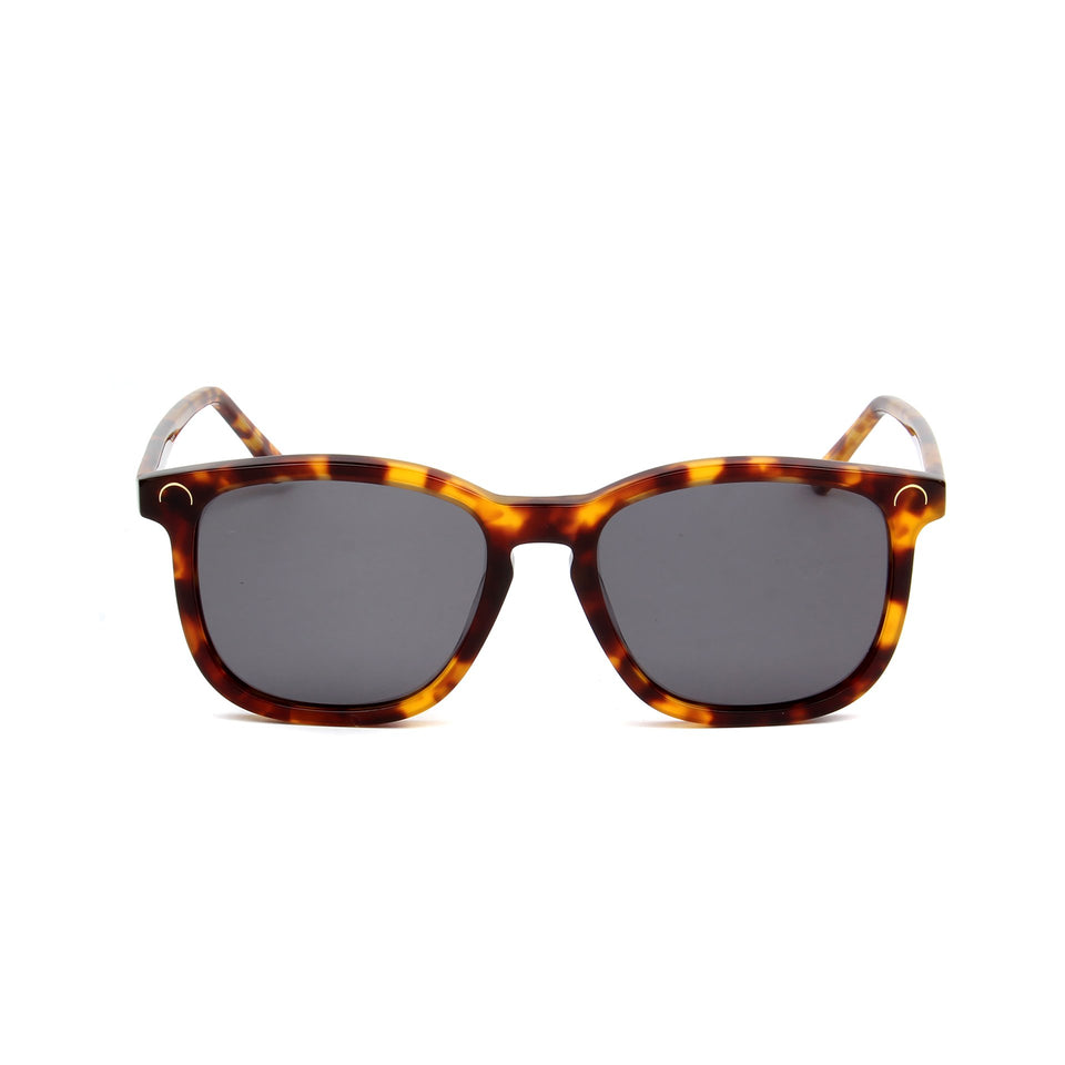 Hendaye Tortoise - Front View - Grey lens - Mawu Sunglasses